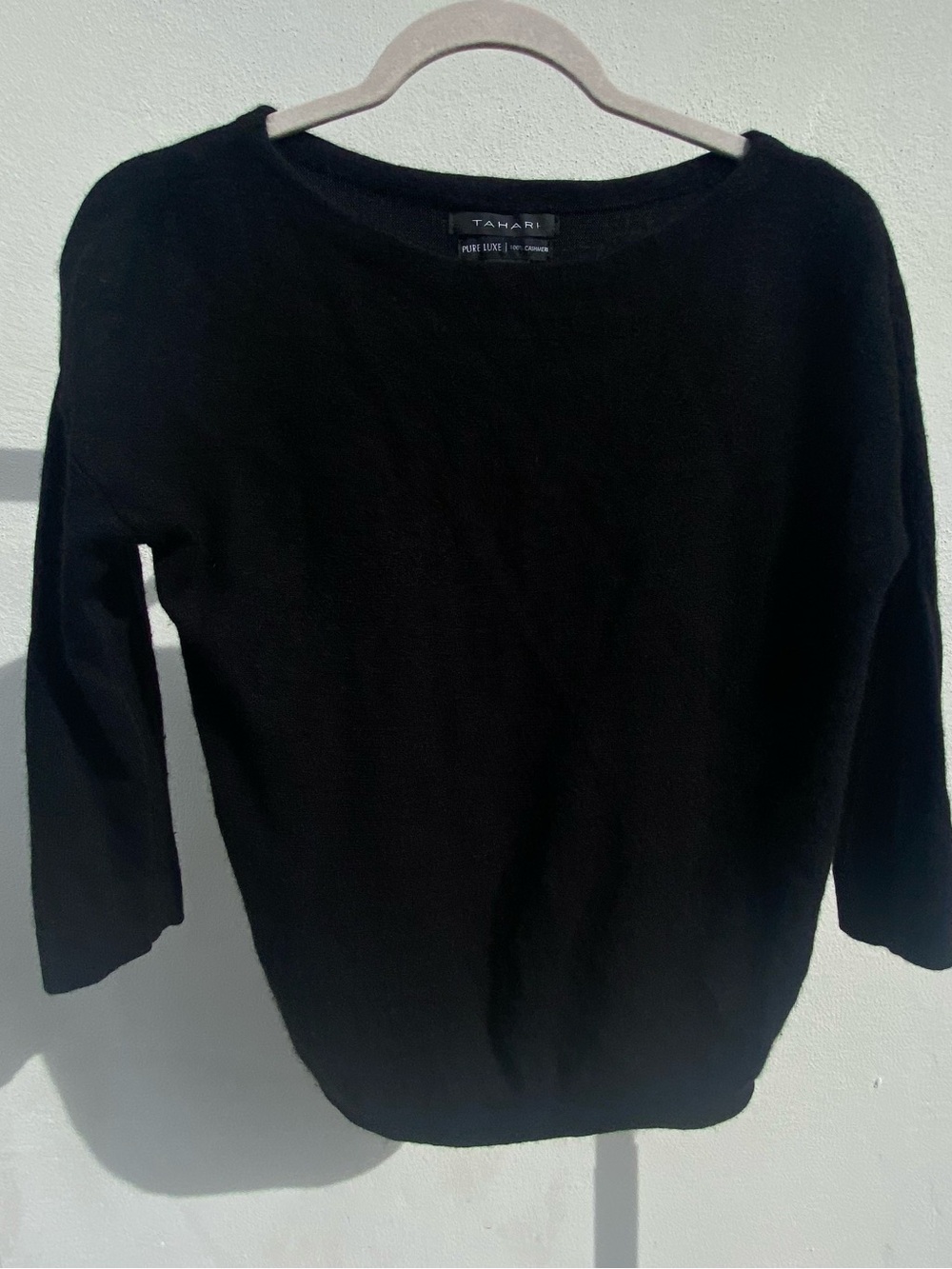 Tahari 100% Cashmere Black 3/4 Sleeve Round Neck Sweater Size Medium